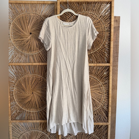 Only Child Casual Tan Cream Short Sleeve Dress - Picture 2 of 6